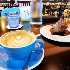 Meet your Posher, Anabel